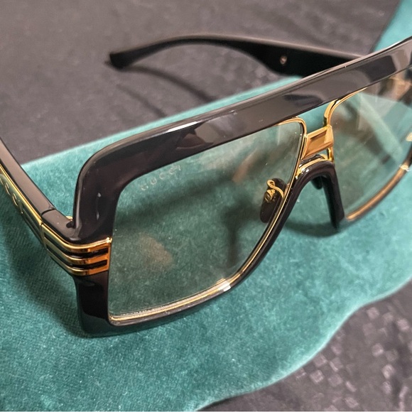 Gucci Black and Gold Sunglasses - Picture 6 of 8